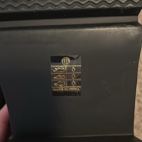 Demonias. Size 11 Black Cat themed Mary Jane Shoes with animal print.  NWOT - Picture 4 of 5